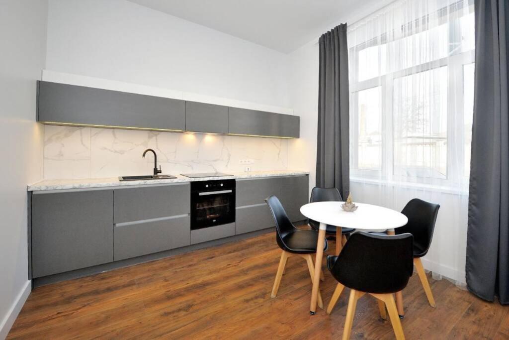Salia Kauno Centro Apartment Kaunas Bagian luar foto